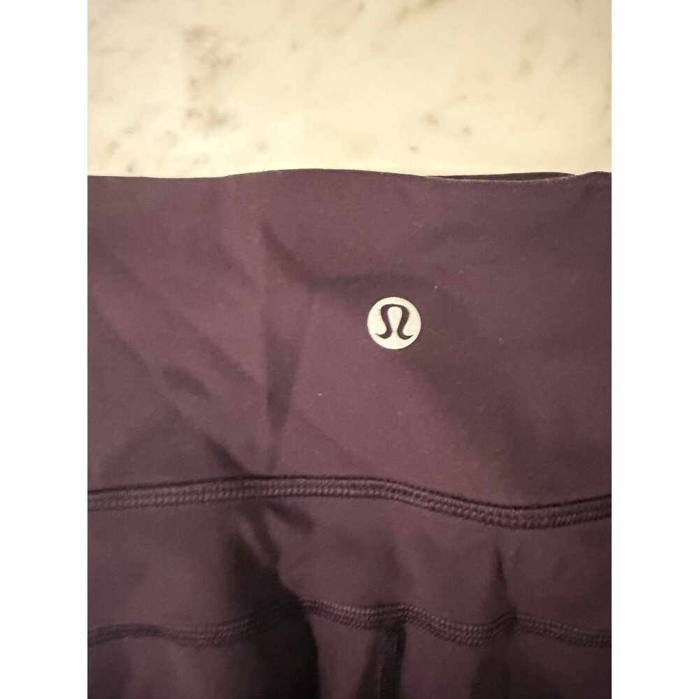 Lululemon Tied To It Crop Leggings 21" Black Cherry Purple Size 6 $98 [jb] - Picture 8 of 9